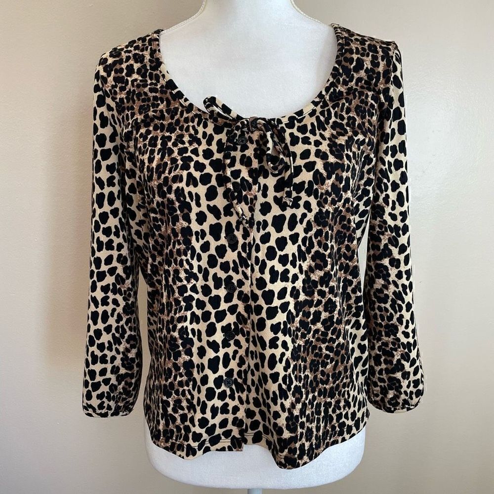 Dex|Cheetah| Has Stretch|Button up|Nice Fabric